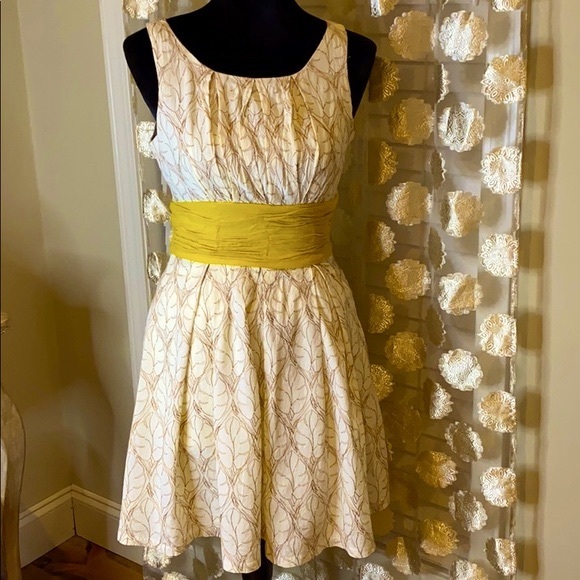 Forever 21 Dresses & Skirts - Love 21 -Dress Mustard/Cream Cummerbund-waist. Super cute!🥰 J-9